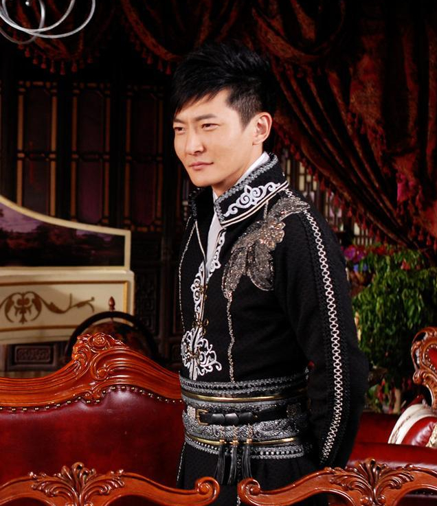 鲍蕾鲍莉是什么关系（鲍莉鲍蕾郭京飞的三人关系）