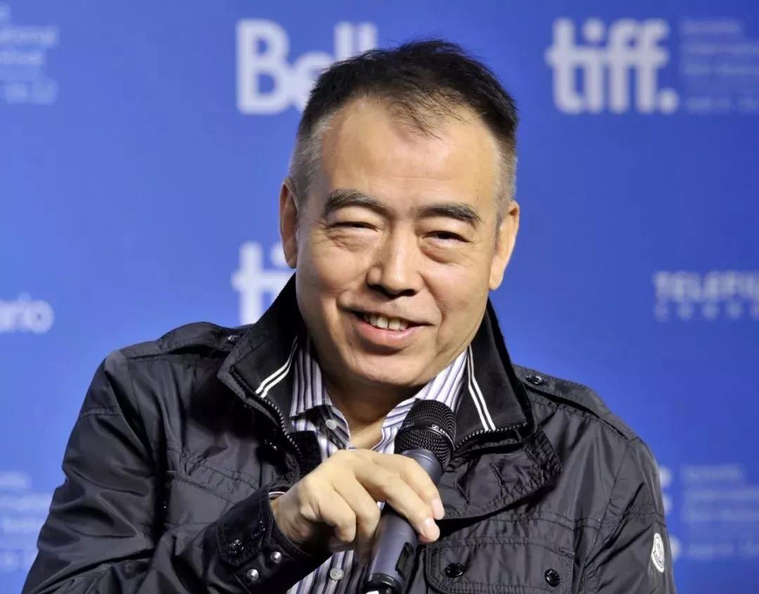 鲍莉和鲍蕾长得太像了（娱乐圈亲戚关系大盘点）