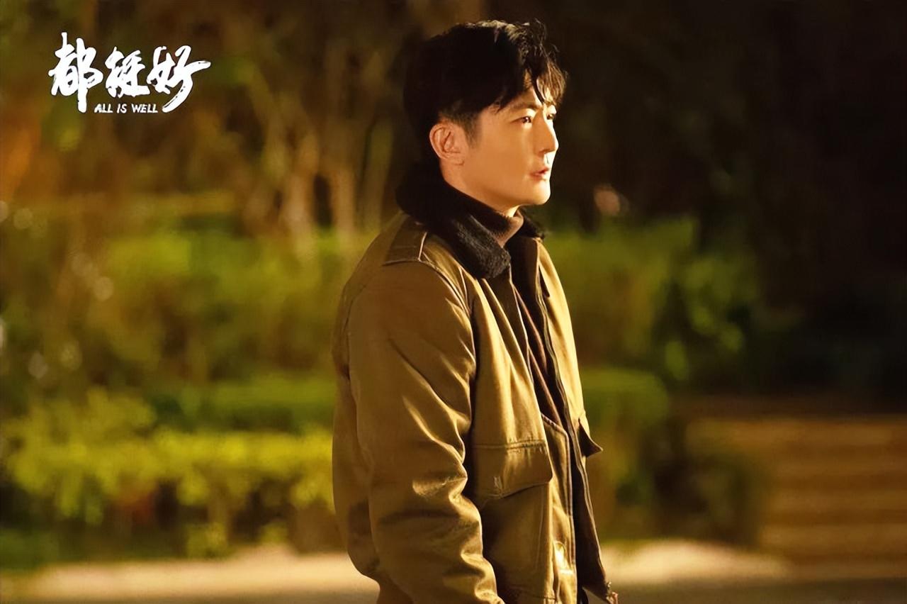 鲍莉和鲍蕾长得太像了（娱乐圈亲戚关系大盘点）