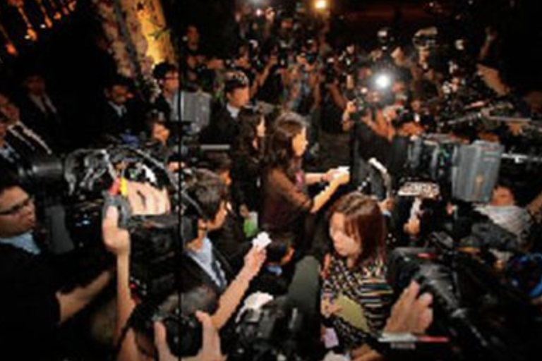 天上人间真正的老板是谁（ 天上人间的老板覃辉资料介绍）