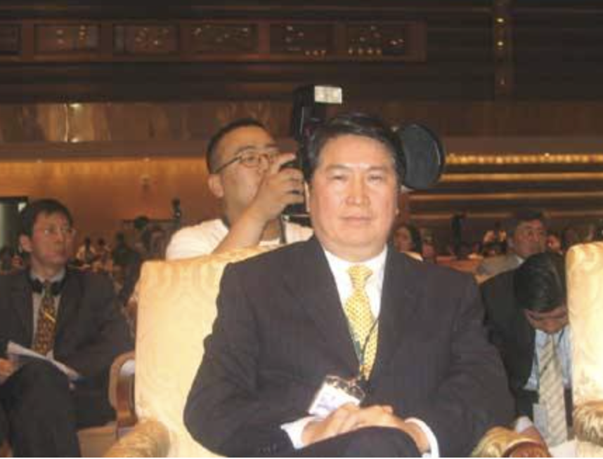 天上人间真正的老板是谁（ 天上人间的老板覃辉资料介绍）