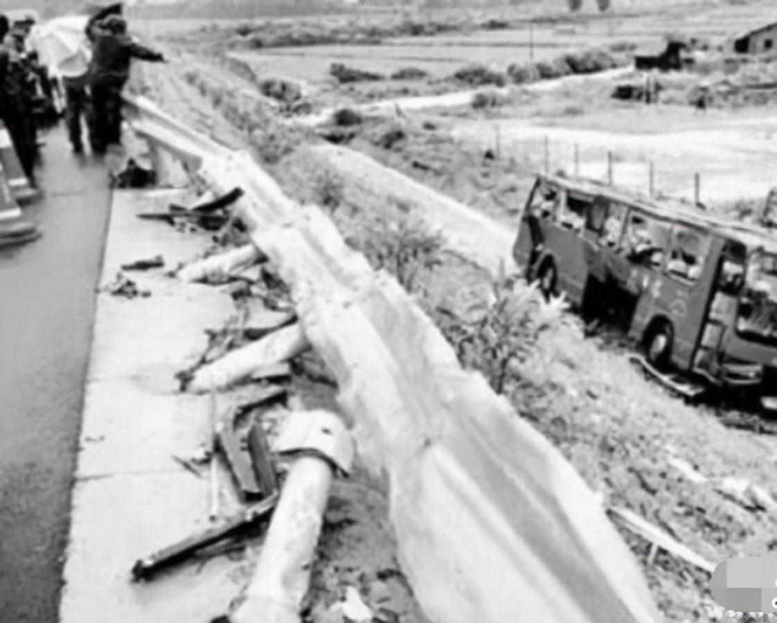 揭秘375路公交车灵异事件详情（关于北京公交车灵异事件的电影）