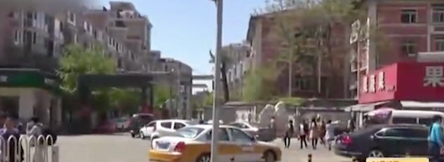 顺丰挨打小哥叫什么（16年顺丰小哥事件）