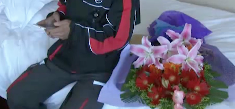 顺丰挨打小哥叫什么（16年顺丰小哥事件）