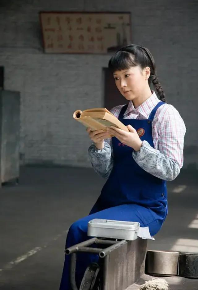 海清跟谁结婚了（隐婚生子25岁的海清）