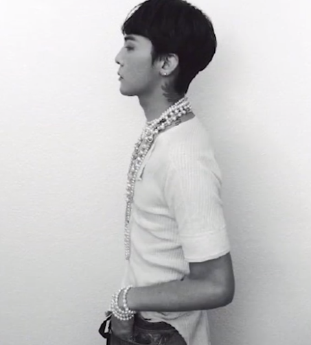 权志龙整容前的照片是真的吗（揭秘亚洲天王权志龙近照）