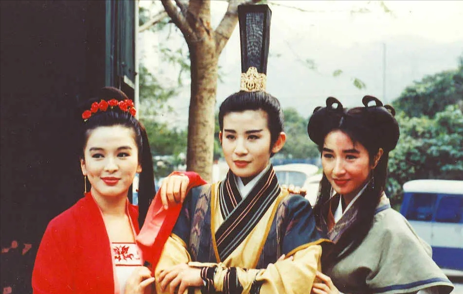 演员李婉华三级电影是什么（梁铮李婉华的大尺度激情戏）