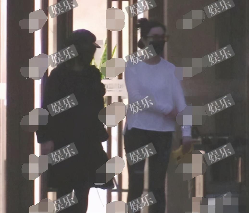 范冰冰现身妇产医院疑似怀孕（范冰冰生孩子难产系谣言）