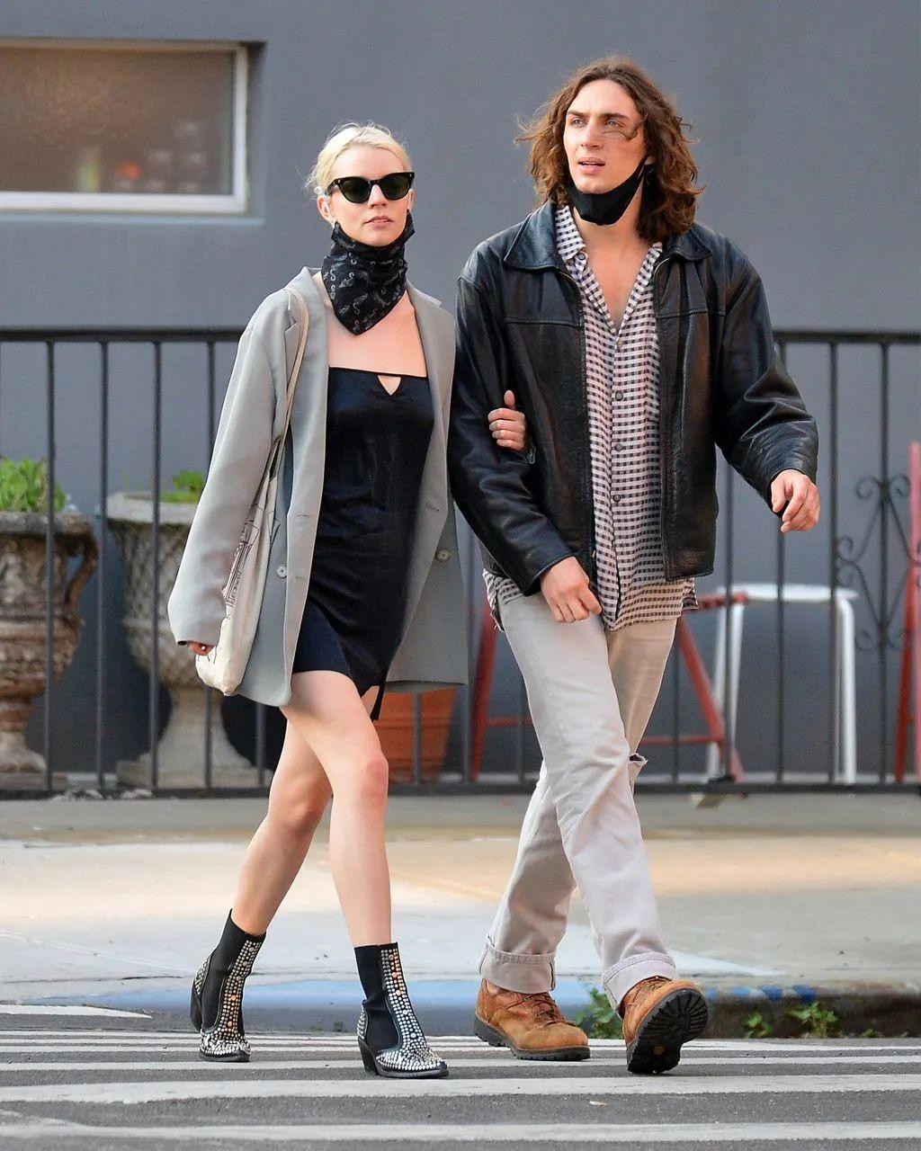 安雅是什么电视剧里的角色（后翼弃兵女主安雅·泰勒-乔伊资料介绍）