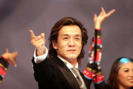 李咏为什么离开央视了（主持人李咏退出央视原因）