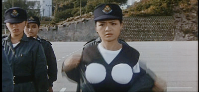 叶子媚喂奶剧情（艳星叶子楣的一生影视经历）