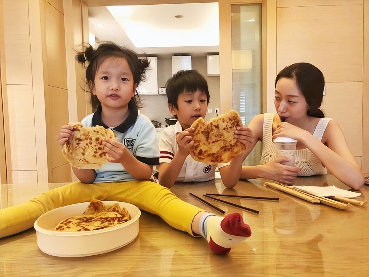 黄觉老婆麦子真实姓名叫什么(黄觉的老婆麦子个人资料及简介) 黄觉老婆麦子真实姓名叫什么(黄觉的老婆麦子个人资料及简介)