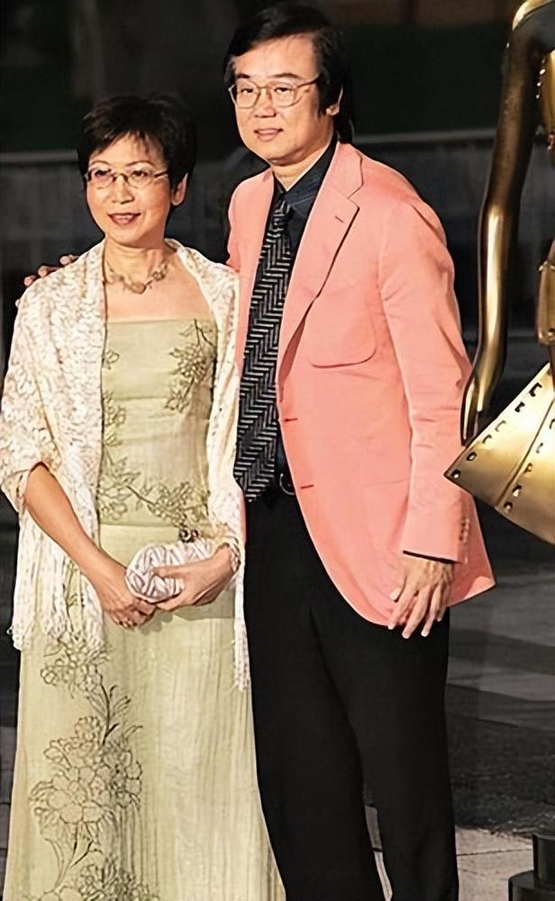 黄百鸣老婆用什么治好的(开心鬼黄百鸣老婆15年的抗癌经历) 黄百鸣老婆用什么治好的(开心鬼黄百鸣老婆15年的抗癌经历)