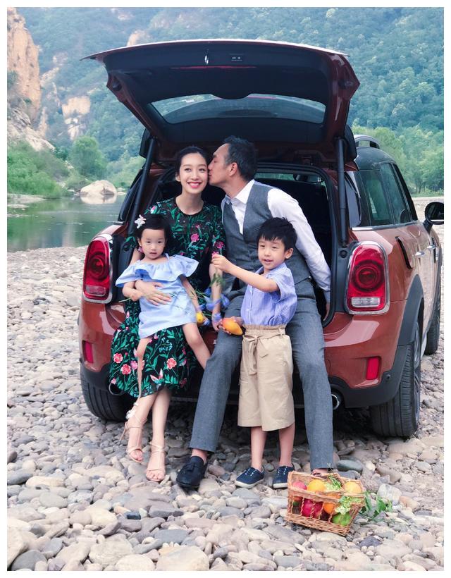 黄觉老婆麦子真实姓名叫什么(黄觉的老婆麦子个人资料及简介) 黄觉老婆麦子真实姓名叫什么(黄觉的老婆麦子个人资料及简介)