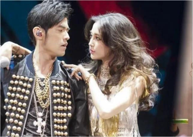 angelababy父母是做什么工作的（杨颖的真实家世介绍）