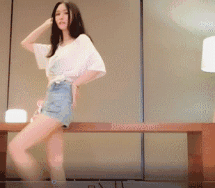 斗鱼阿冷为什么被永久封（揭秘斗鱼一姐停播原因）