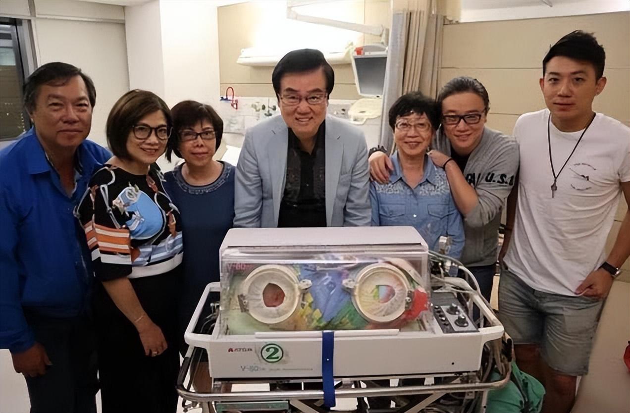 黄百鸣老婆用什么治好的(开心鬼黄百鸣老婆15年的抗癌经历) 黄百鸣老婆用什么治好的(开心鬼黄百鸣老婆15年的抗癌经历)