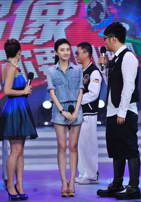 何炅的身高具体是多少（盘点明星们的尴尬身高事件）