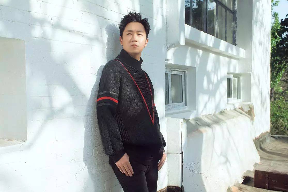 董洁因为什么离的婚（浅解潘粤明与董洁离婚8年）