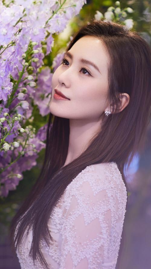 中国公认10大最美女星（国内10大美女演员排名）