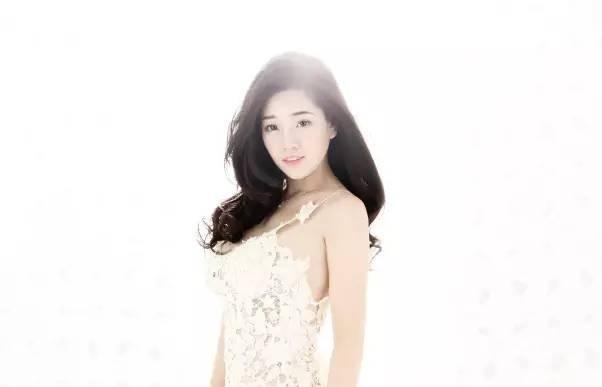 H奶女星孟十朵资料简历（亚洲第一性感女神孟十朵）