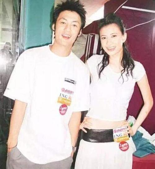 余文乐女朋友有哪些（余文乐在娱乐圈的风流往事）