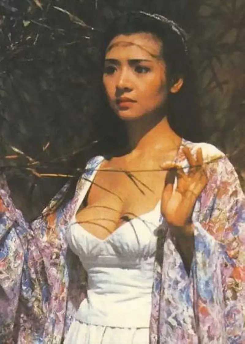 叶子媚喂奶是哪个剧情（艳星叶子楣一生影视经历）