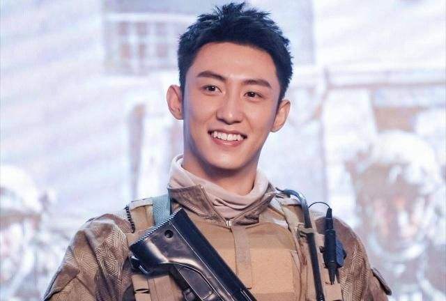 黄景瑜隐婚出轨家暴是怎么回事（王雨馨黄景瑜恋情全过程）