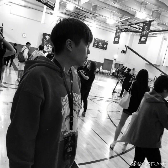 龙珠DNF女主播桃咪事件（dnf元气少女桃咪洗澡全程直播）