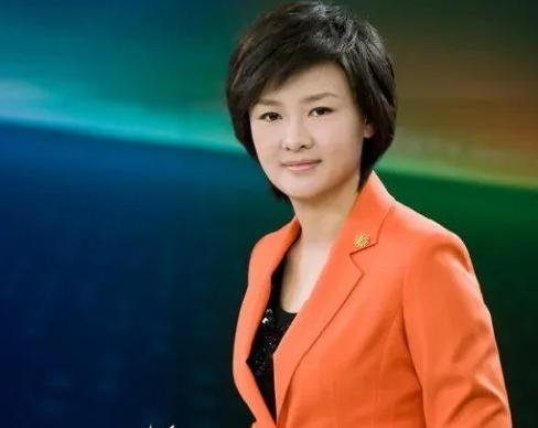 主持人李小萌身高多少（李小萌退出央视的原因）