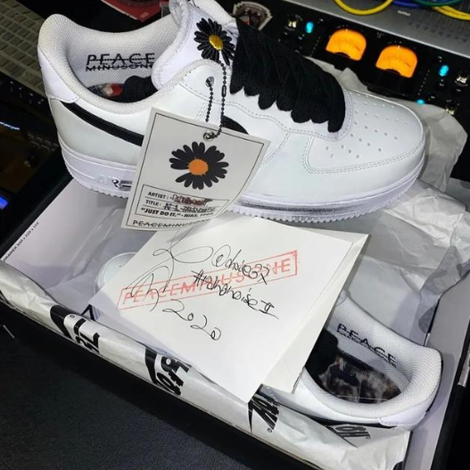 权志龙整容前的照片是真的吗（揭秘亚洲天王权志龙近照）