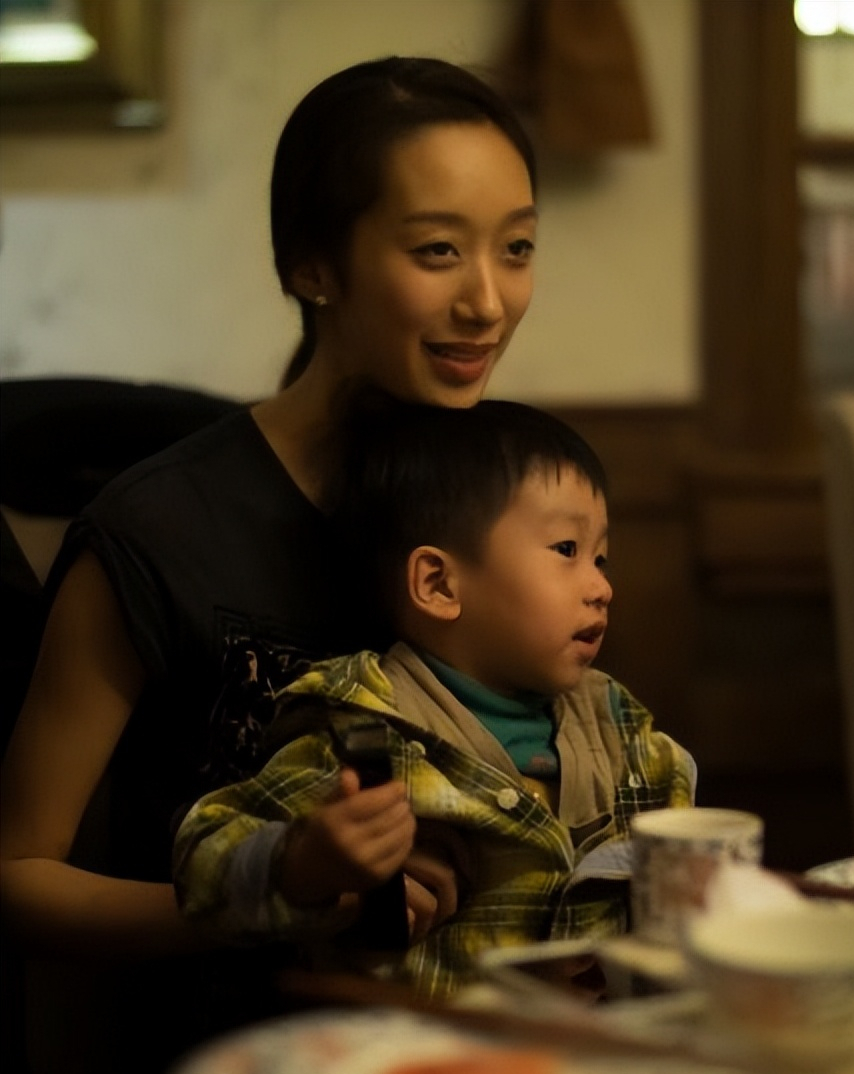 黄觉老婆麦子真实姓名叫什么(黄觉的老婆麦子个人资料及简介) 黄觉老婆麦子真实姓名叫什么(黄觉的老婆麦子个人资料及简介)