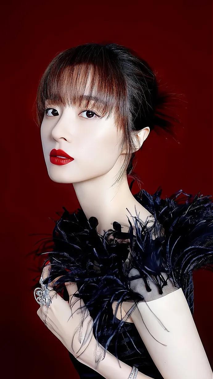 胡冰卿身高多少厘米（演员胡冰卿个人资料简介）