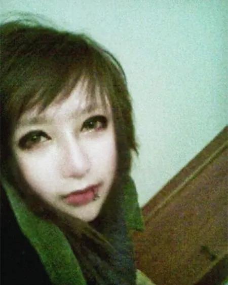 ck沉珂当年是怎么红的（非主流鼻祖沉珂介绍）