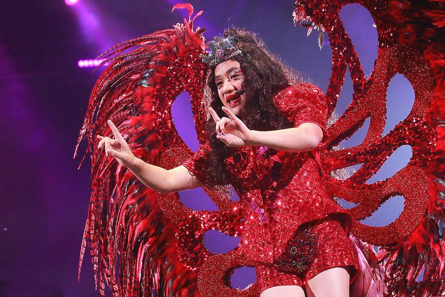 李亚男个人资料简介及家世（华语女星李亚男和王祖蓝的感情经历）