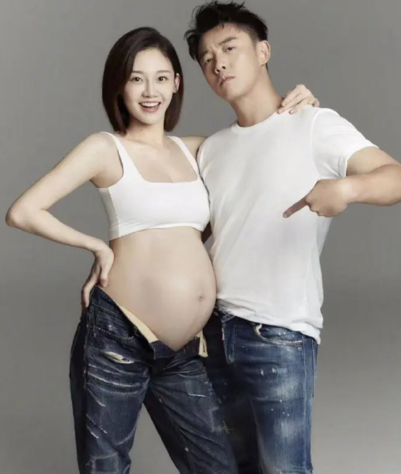 程晓玥为什么要和郑恺分手（程晓玥个人资料介绍）