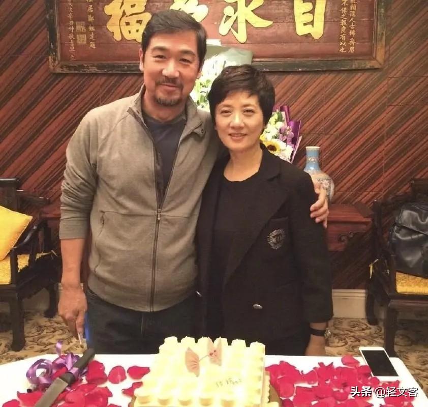 邓婕为什么没有生子（张国立和邓婕不要孩子的真正原因）