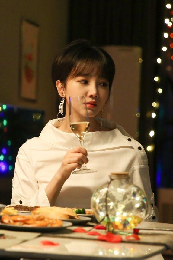 陈小纭是谁的女朋友（后妈扮演者陈小纭的感情经历）