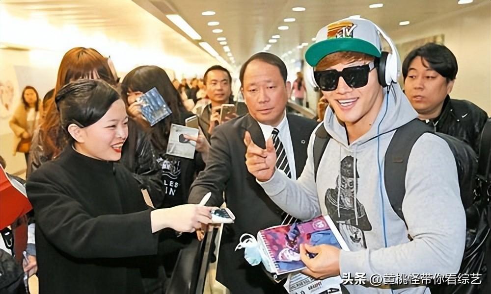 金钟国在韩国的地位（韩国最man男星金钟国的影响力）