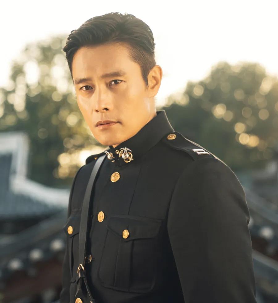 李秉宪与宋慧乔为什么分手（韩国影帝李秉宪背后的故事）