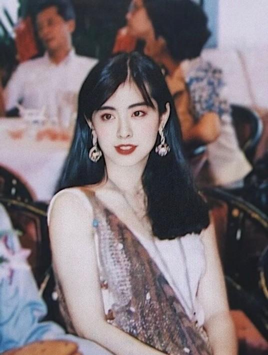 中国公认10大最美女星（国内10大美女演员排名）