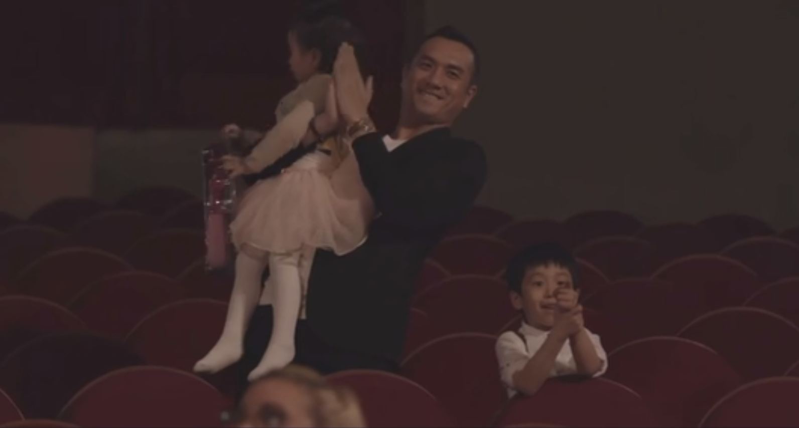 黄觉老婆麦子真实姓名叫什么(黄觉的老婆麦子个人资料及简介) 黄觉老婆麦子真实姓名叫什么(黄觉的老婆麦子个人资料及简介)