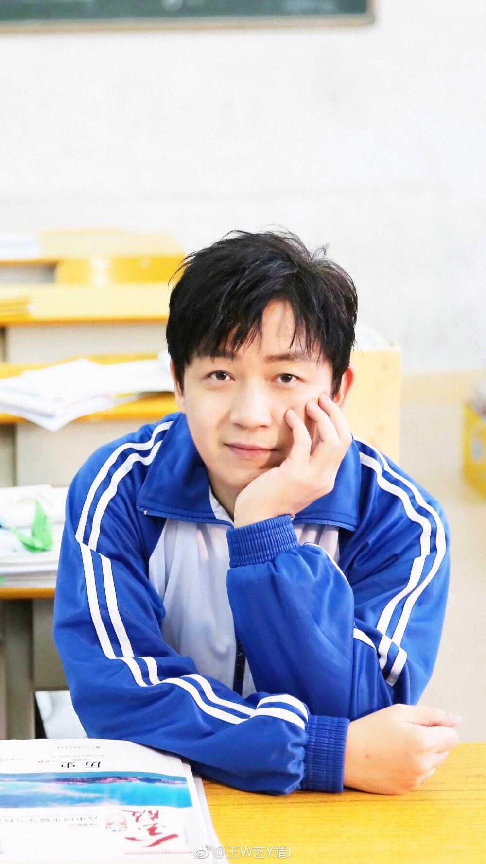 董洁因为什么离的婚（浅解潘粤明与董洁离婚8年）