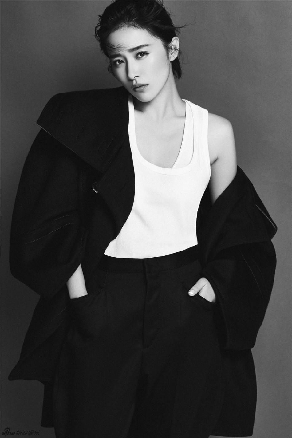 阚清子的胸有D罩杯吗（明星阚清子性感写真图集）