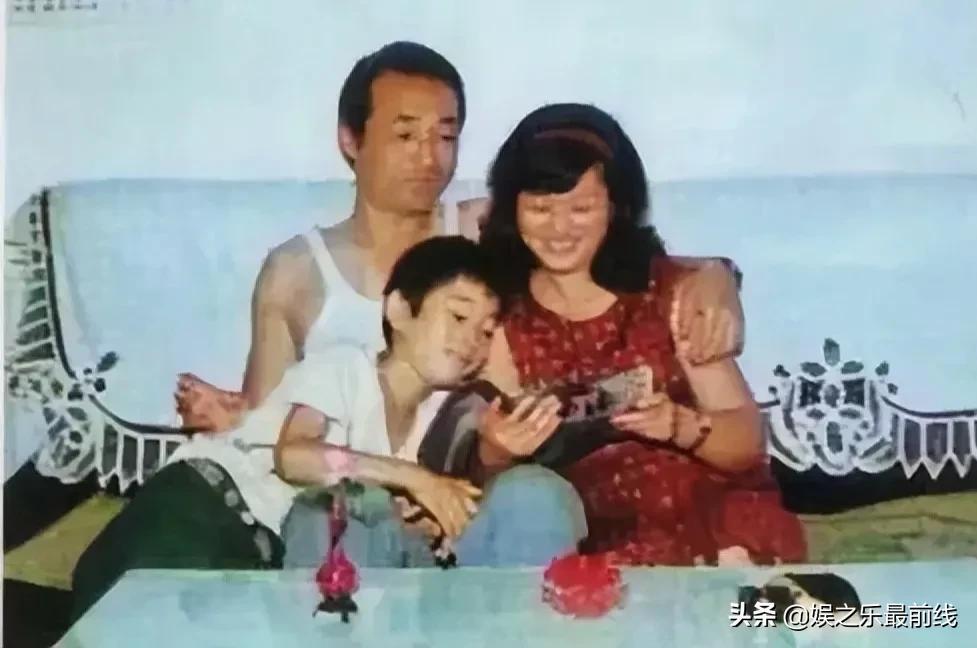 黄晓明家庭背景怎么样（演员黄晓明个人资料简介及家世）