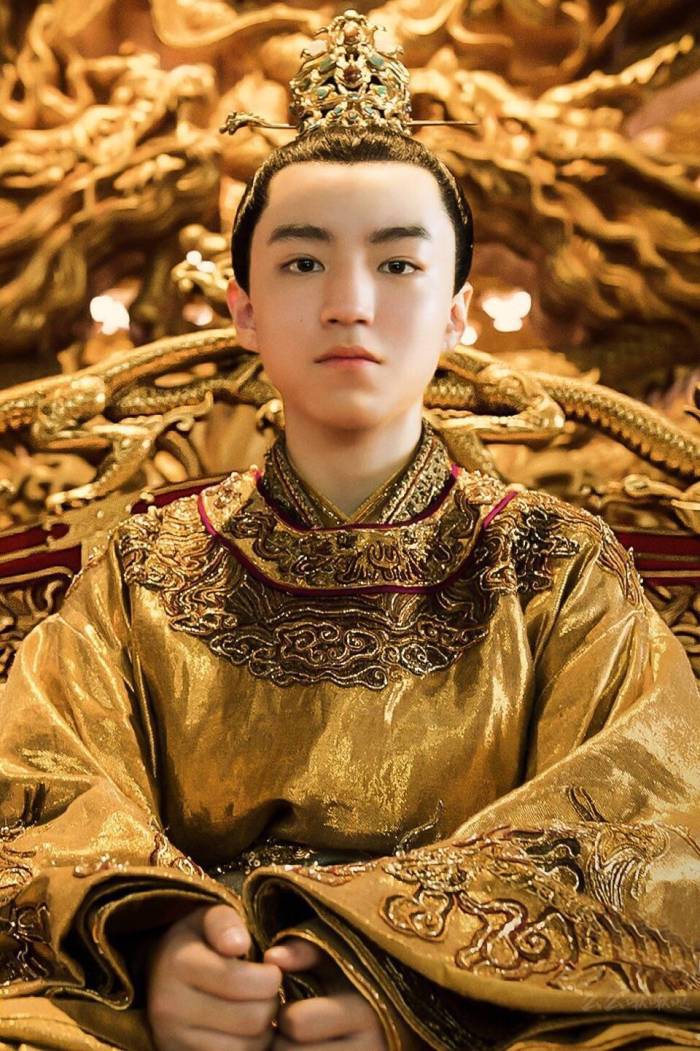 TFboys组合解散了吗（掏粪男孩三人组现状分析）