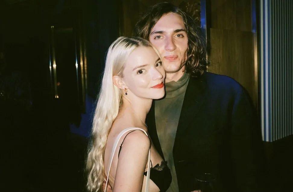 安雅是什么电视剧里的角色（后翼弃兵女主安雅·泰勒-乔伊资料介绍）