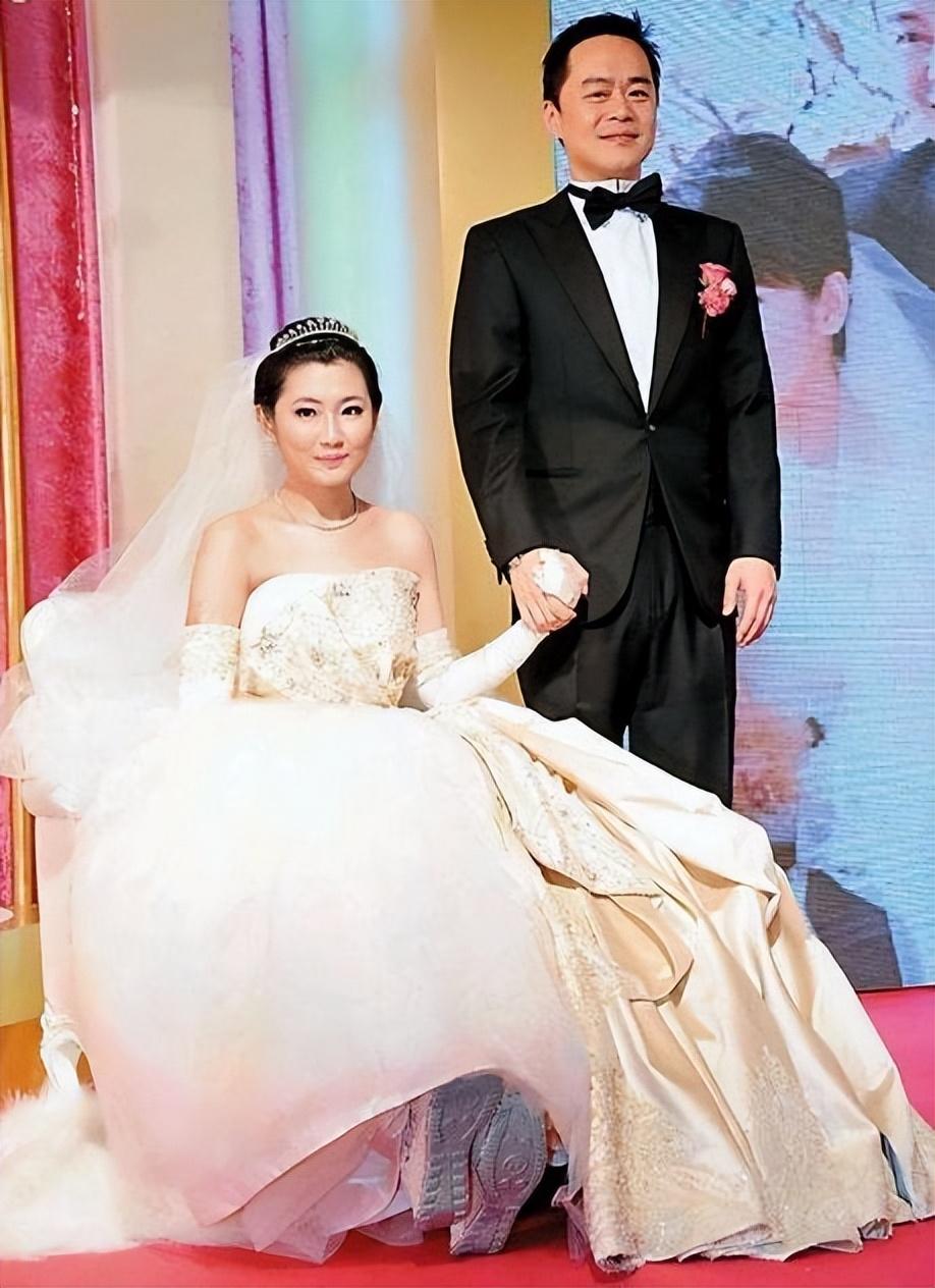 Selina拍戏被烧伤（任家萱烧伤前后对比照）