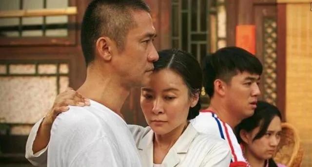 柯蓝的男友及现老公（女强人柯蓝的感情史 ）