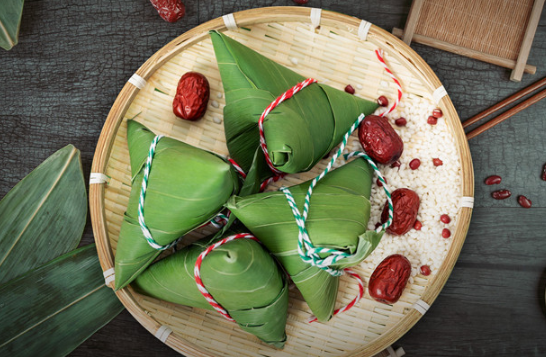 粽子煮好就拿出来还是放到水凉再拿好吃